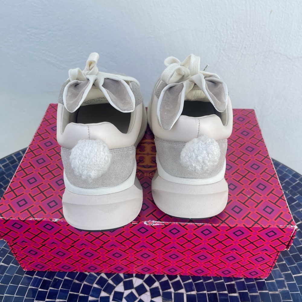 🐰Tory Burch Good Luck Rabbit Plush Trainer Sneakers Cream US 7 NIB - Picture 6 of 8